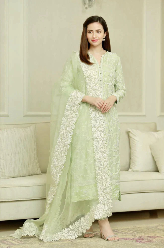 BAREEZE- 3PC LAWN EMBROIDERED SHIRT WITH ORGANZA EMBROIDERED DUPATTA & TROUSER