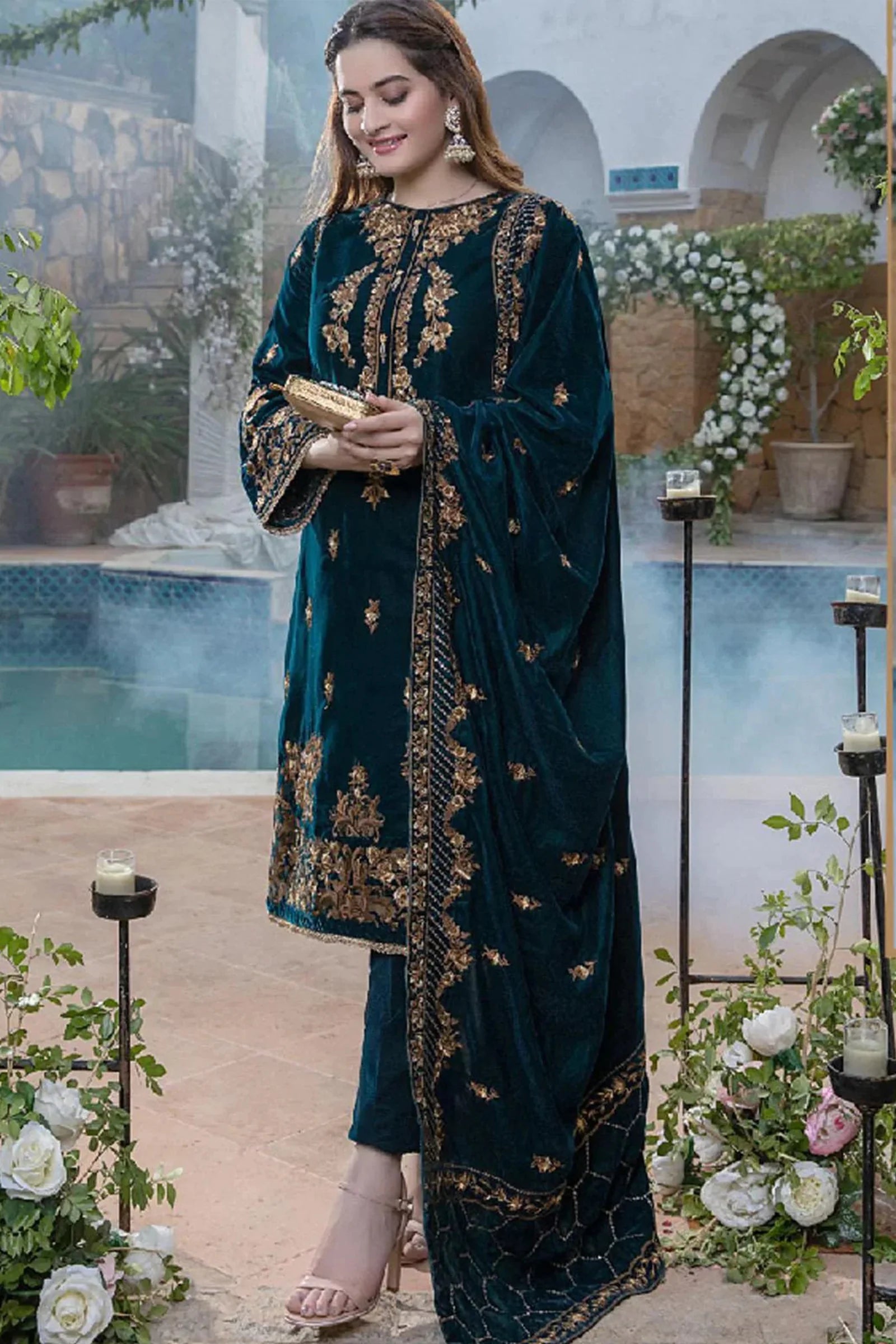 Unstitched Embroidered Velvet 3PCs With Velvet Shawl