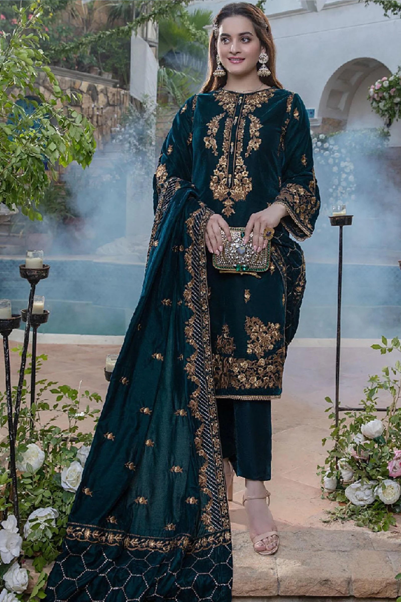 Unstitched Embroidered Velvet 3PCs With Velvet Shawl