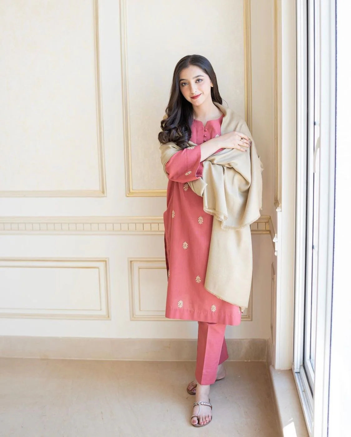 Aisling -3PC Dhanak suit with Embroidered Shawll